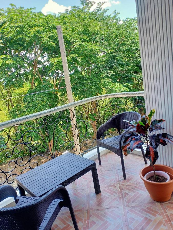 El Castillo Bed And Breakfast Angono Ngoại thất bức ảnh