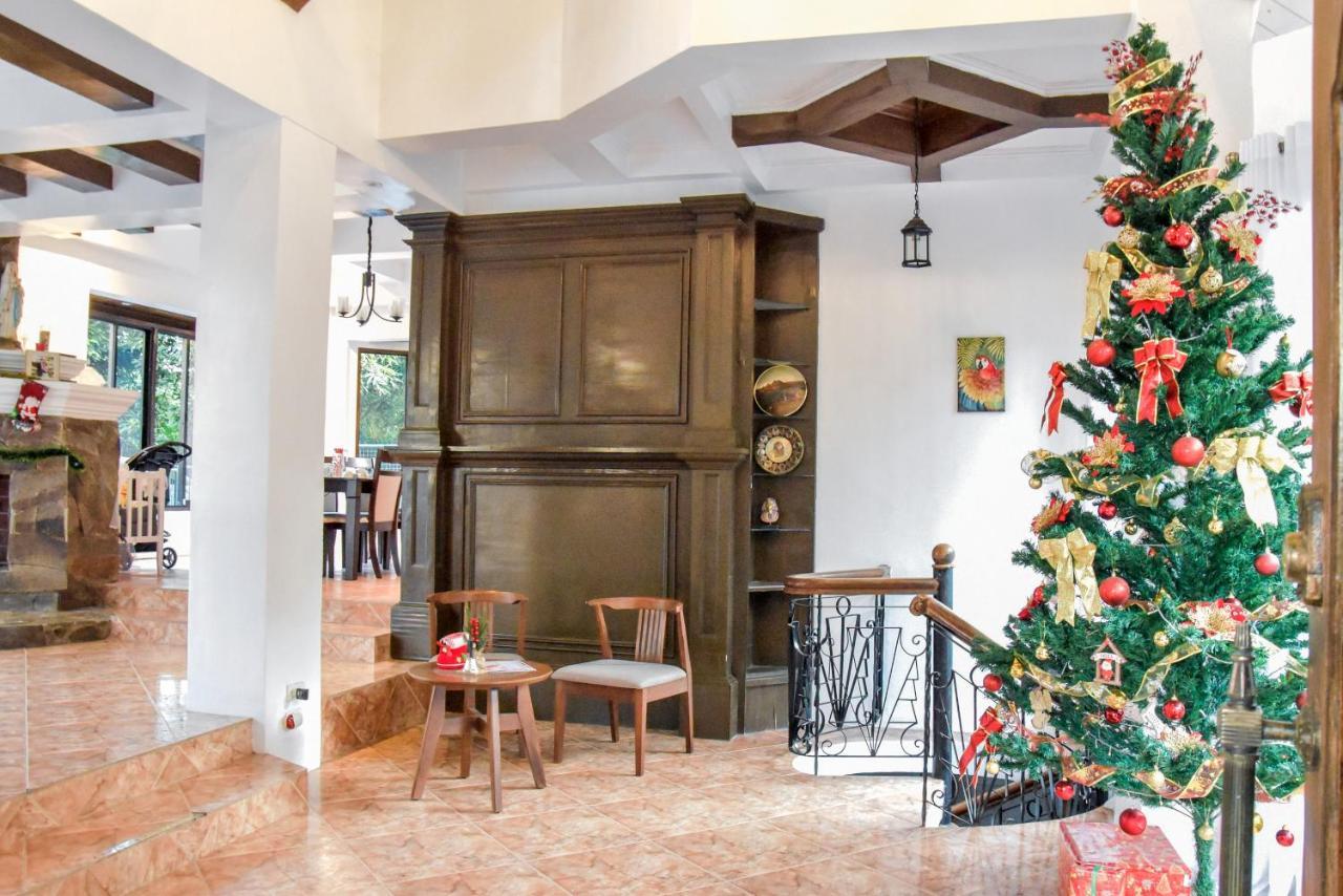 El Castillo Bed And Breakfast Angono Ngoại thất bức ảnh