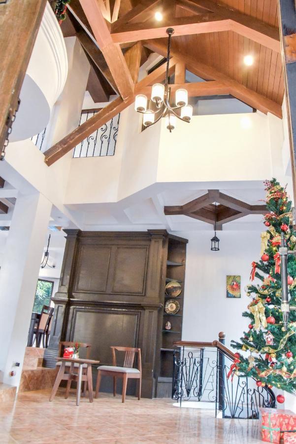 El Castillo Bed And Breakfast Angono Ngoại thất bức ảnh