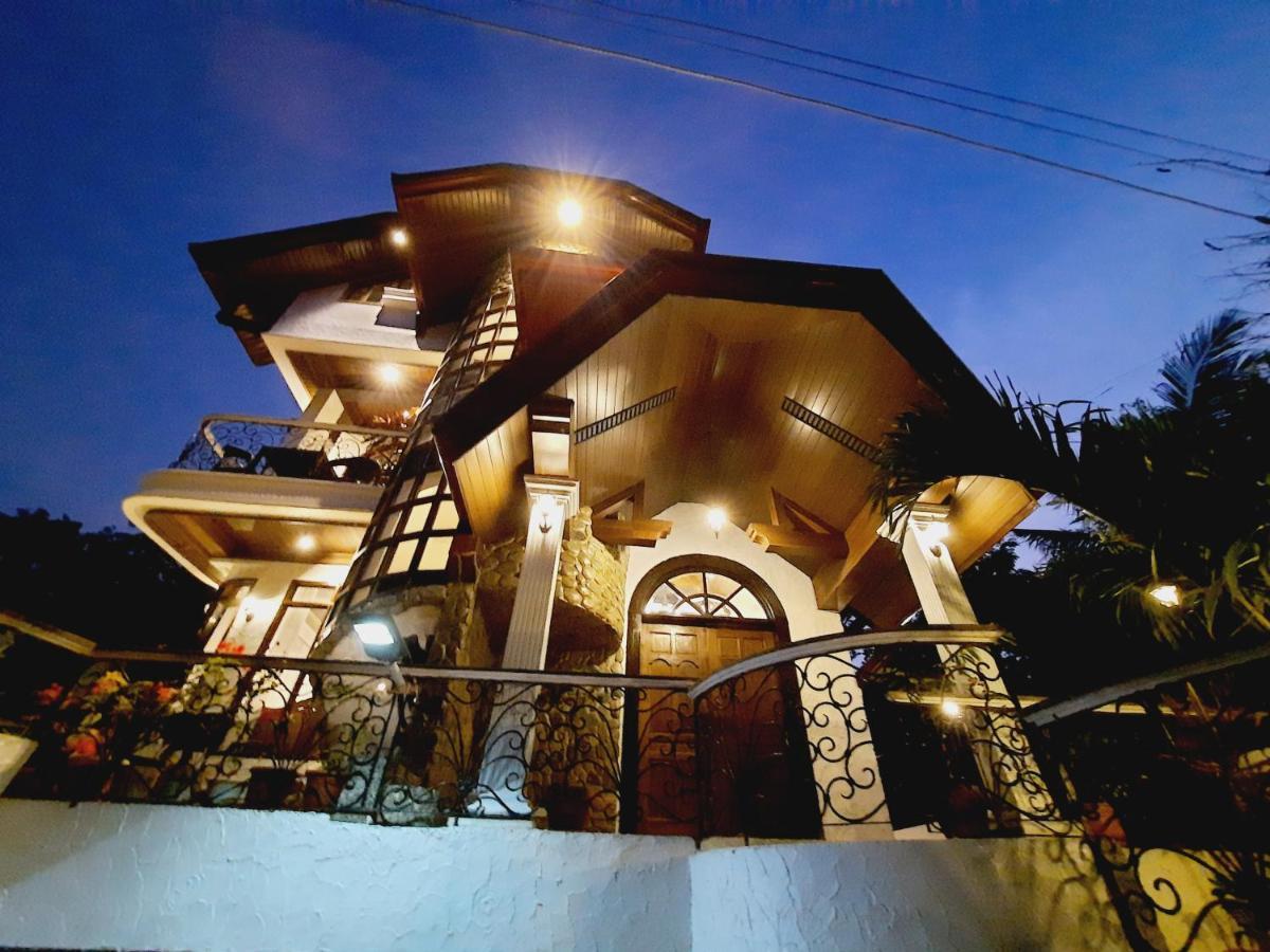 El Castillo Bed And Breakfast Angono Ngoại thất bức ảnh