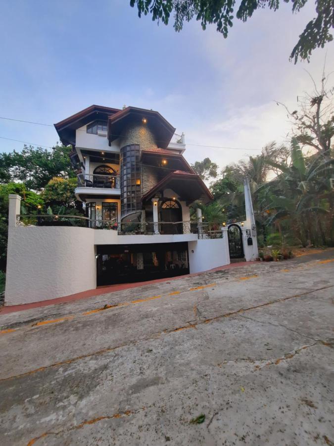 El Castillo Bed And Breakfast Angono Ngoại thất bức ảnh