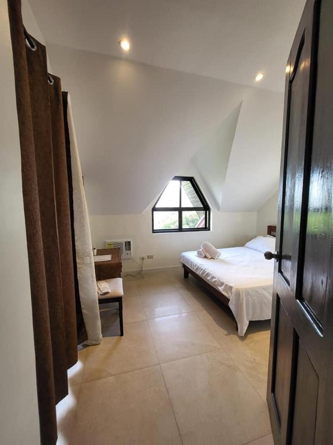 El Castillo Bed And Breakfast Angono Ngoại thất bức ảnh