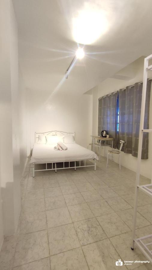 El Castillo Bed And Breakfast Angono Ngoại thất bức ảnh