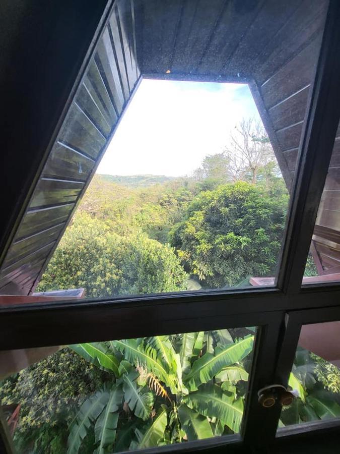 El Castillo Bed And Breakfast Angono Ngoại thất bức ảnh